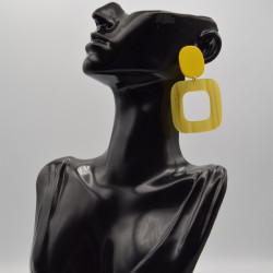 Boucle carré jaune