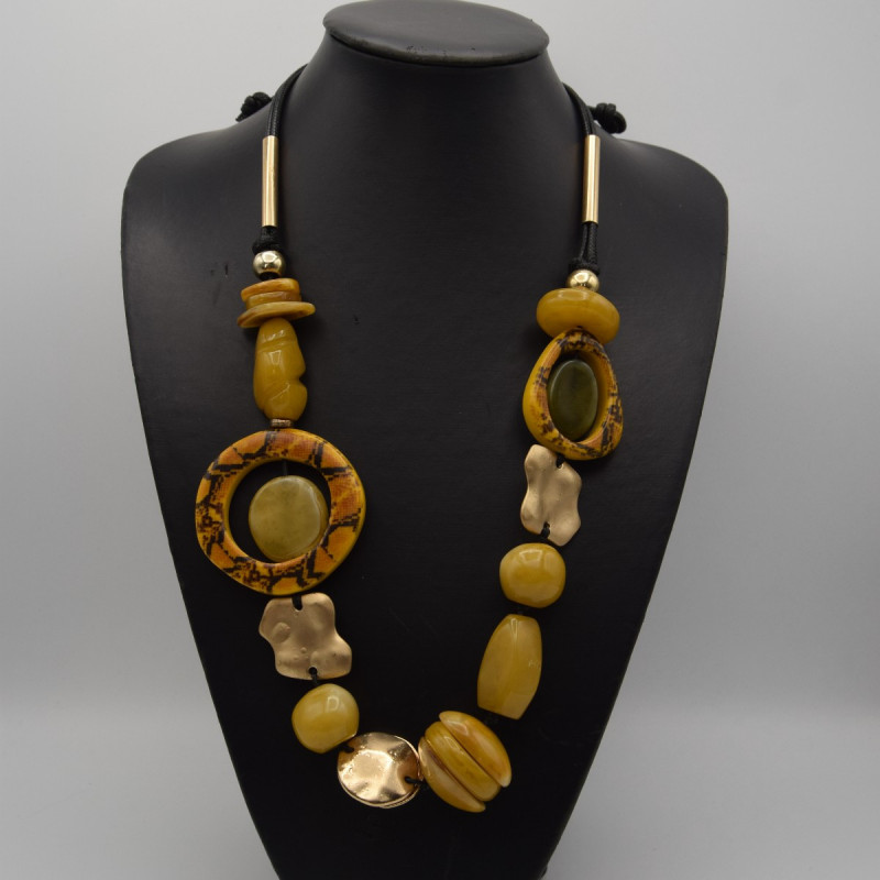 Collier Noir Et Moutarde Collier Noir Et Moutarde